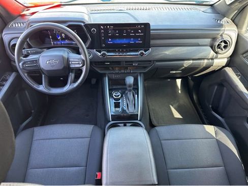 Certified 2023 Chevrolet Colorado Trail Boss w/ Advanced Trailering Package AWD/4WD image 14