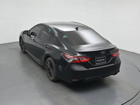 Used 2021 Toyota Camry SE w/ Convenience Package FWD image 30
