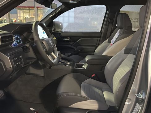 New 2025 Toyota Tacoma TRD Off-Road image 8