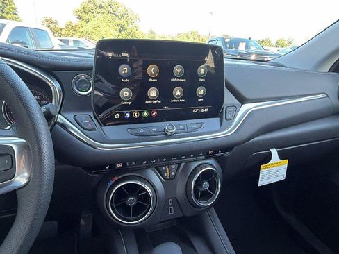 New 2026 Chevrolet Blazer LT w/ Convenience Package FWD image 23