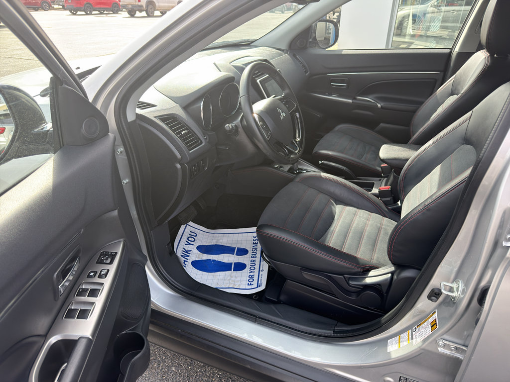 Used 2024 Mitsubishi Outlander Sport SE AWD/4WD image 10
