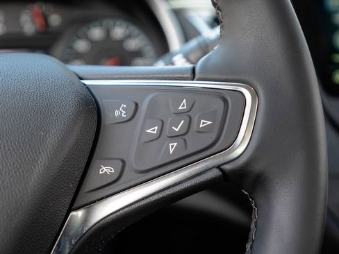 Used 2025 Chevrolet Malibu RS FWD image 16