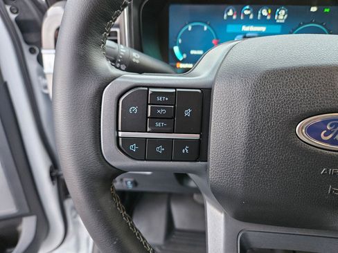 Used 2025 Ford F350 Lariat image 20