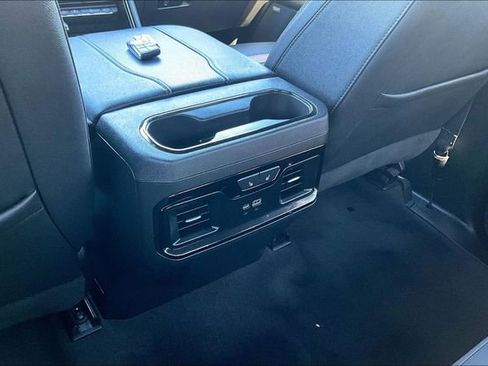 Used 2023 GMC Sierra 1500 AT4 w/ AT4 Premium Package AWD/4WD image 22