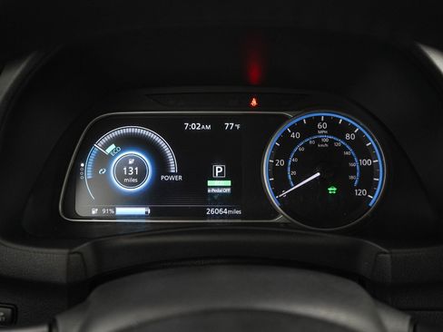 Used 2020 Nissan Leaf SV FWD image 24