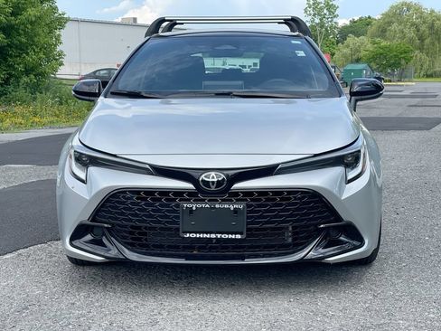 Certified 2025 Toyota Corolla Hatchback w/ SE Package FWD image 12