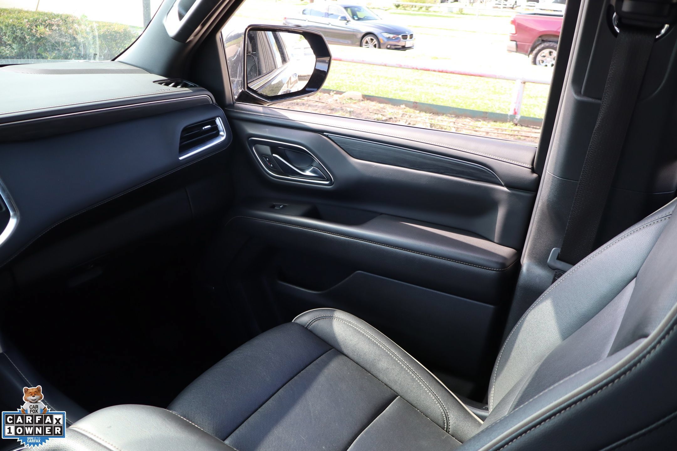Used 2024 GMC Yukon SLT AWD/4WD image 25