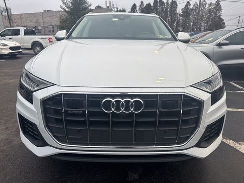 Used 2022 Audi Q8 Premium Plus w/ Premium Plus Package image 2