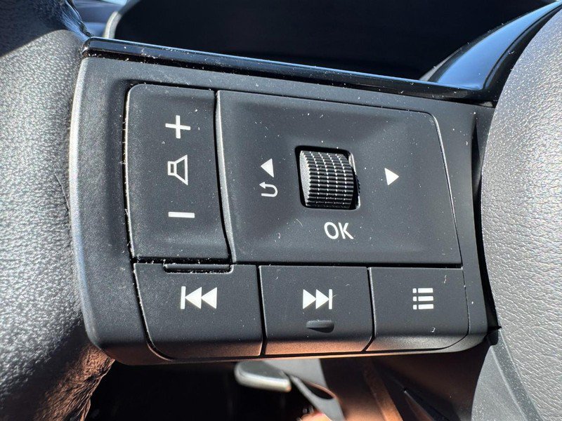 Used 2023 Nissan Rogue SL w/ SL Premium Package AWD/4WD image 18