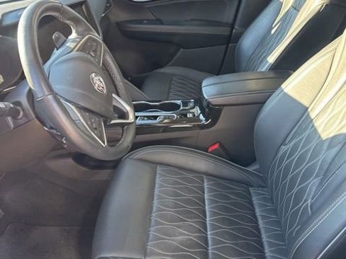 Used 2021 Buick Envision Avenir w/ Technology Package II image 19