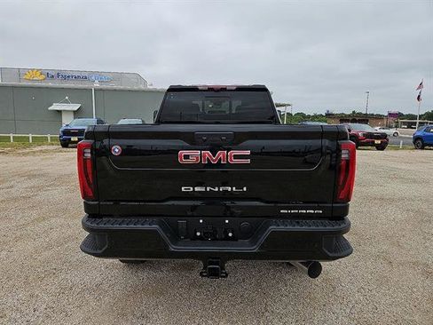 New 2025 GMC Sierra 2500 Denali w/ Denali Reserve Package image 32