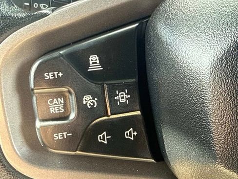 Used 2025 Ford Bronco Outer Banks AWD/4WD image 21