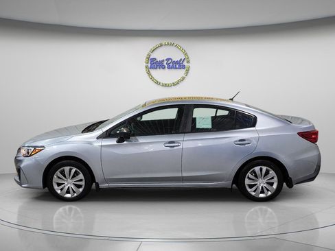 Used 2018 Subaru Impreza 2.0i image 3