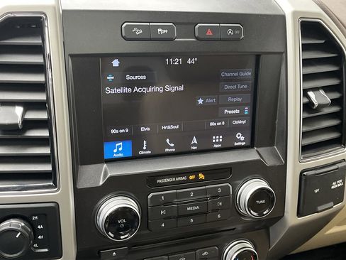 Used 2018 Ford F150 Lariat w/ Equipment Group 502A Luxury image 19