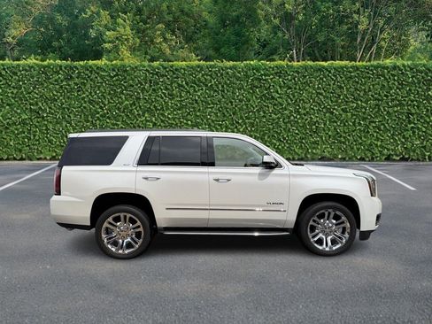 Used 2018 GMC Yukon SLT w/ Premium Edition AWD/4WD image 2