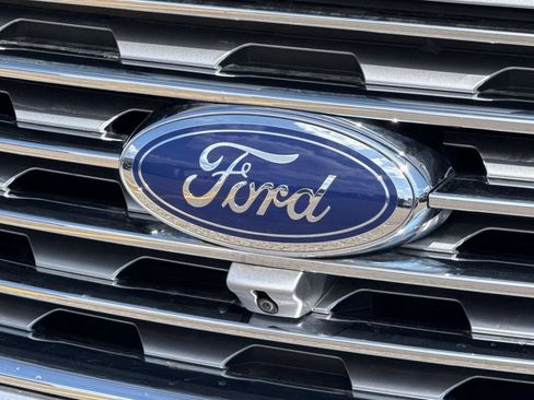 Used 2024 Ford Edge Titanium w/ Equipment Group 301A AWD/4WD image 9
