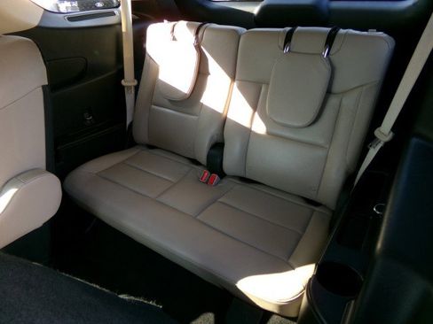 Used 2021 Ford Explorer Limited w/ Hybrid Equipment Group 310A image 17