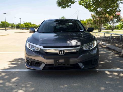 Used 2017 Honda Civic EX image 3