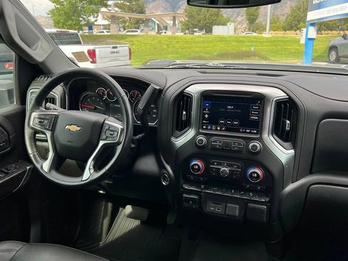 Used 2021 Chevrolet Silverado 2500 LTZ w/ Z71 Off-Road Package AWD/4WD image 21