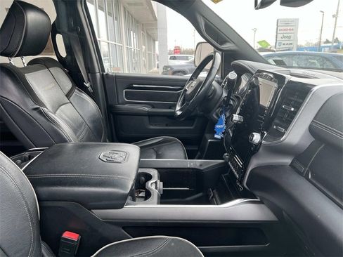 Used 2022 RAM 2500 Laramie w/ Night Edition image 12
