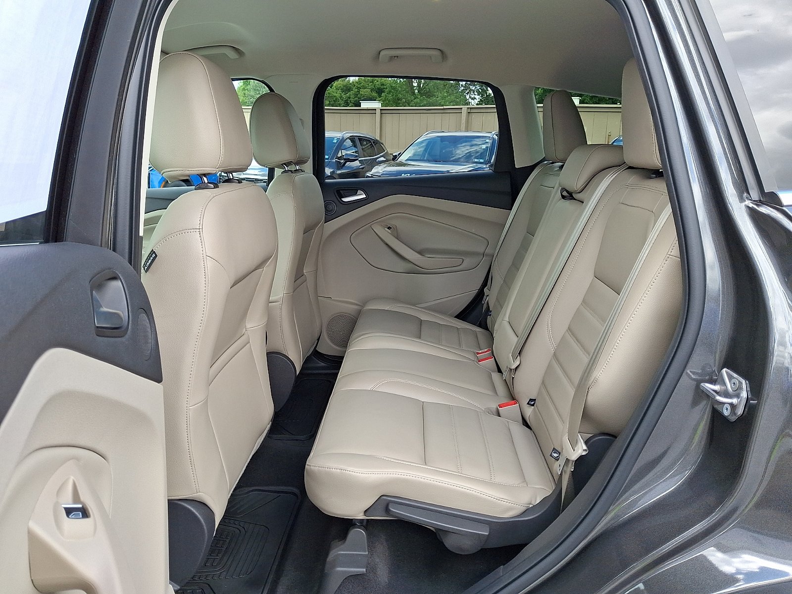 Used 2017 Ford Escape Titanium AWD/4WD image 11