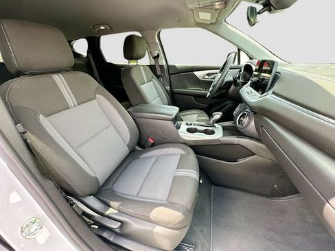 Used 2025 Chevrolet Blazer LT FWD image 26