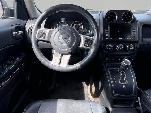 Used 2014 Jeep Patriot Limited w/ Sun/Sound Group image 10