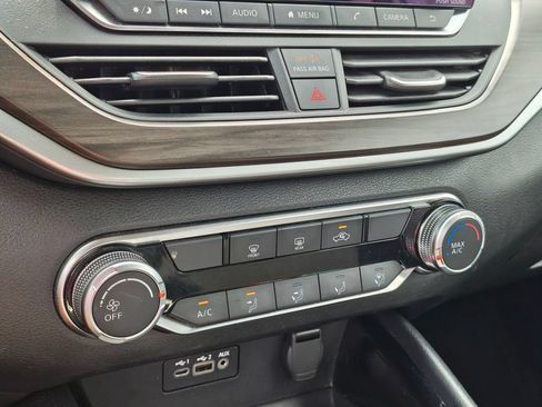 Used 2024 Nissan Altima 2.5 SV FWD image 20