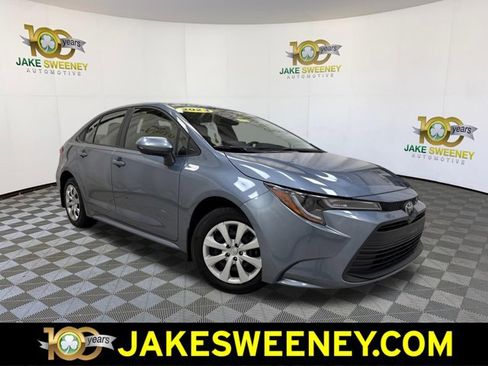 Used 2023 Toyota Corolla LE w/ Carpet Mat Package (TMS) image 1