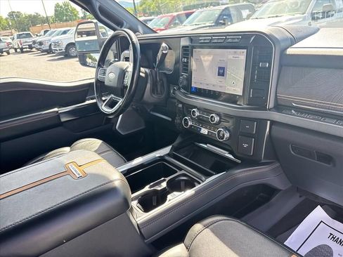 Used 2023 Ford F250 Platinum AWD/4WD image 13