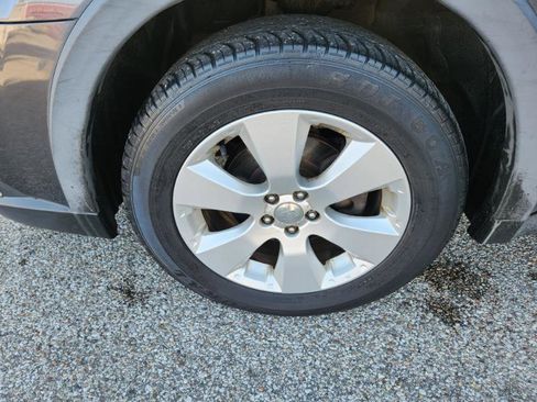 Used 2010 Subaru Outback 2.5i Limited image 12