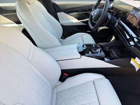 New 2026 BMW 530i w/ Premium Package RWD image 30