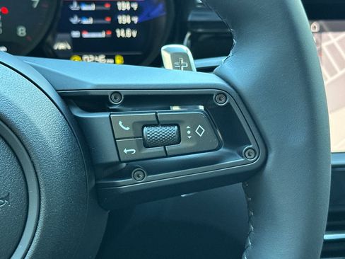 New 2026 Porsche Macan image 31