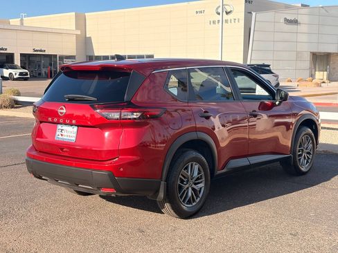 Used 2025 Nissan Rogue S FWD image 8