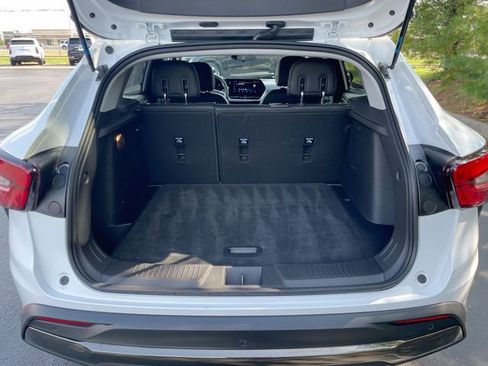 Used 2025 Chevrolet Trax ACTIV w/ Driver Confidence Package image 16