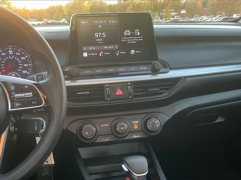 Used 2024 Kia Forte LXS image 15