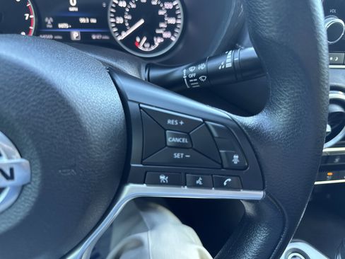 Used 2023 Nissan Sentra SV image 15