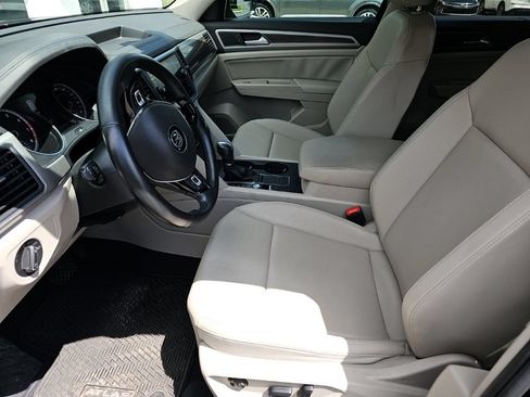 Used 2019 Volkswagen Atlas SE FWD image 4