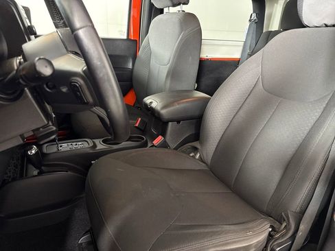 Used 2015 Jeep Wrangler Sport image 11