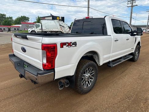 Used 2017 Ford F250 Lariat w/ Chrome Package AWD/4WD image 4