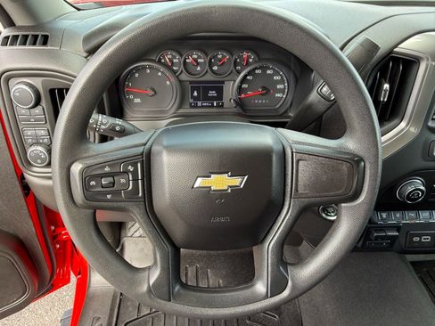 Used 2024 Chevrolet Silverado 2500 Custom w/ Custom Value Package image 14