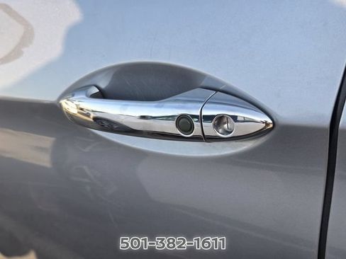 Used 2020 Honda Pilot Touring image 11