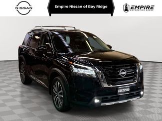 Used 2022 Nissan Pathfinder Platinum w/ Cargo Package AWD/4WD video 1