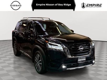 Used 2022 Nissan Pathfinder Platinum w/ Cargo Package