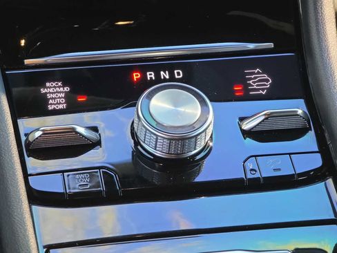 Certified 2022 Jeep Grand Cherokee L Overland image 21