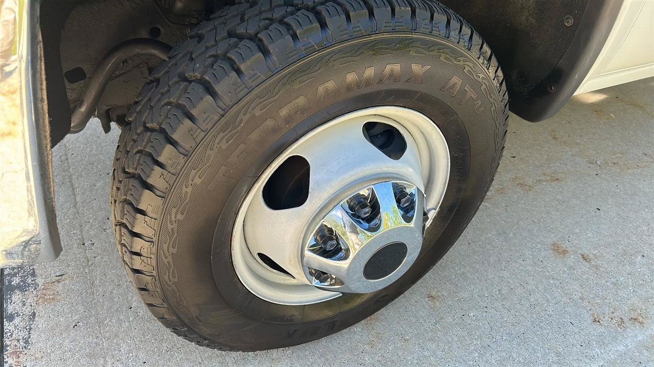 Used 2015 GMC Sierra 3500 4x4 Regular Cab w/ Sierra Convenience Package image 15