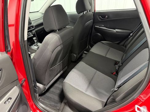 Used 2018 Hyundai Kona SE image 9