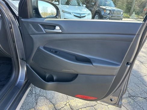 Used 2018 Hyundai Tucson Value image 17