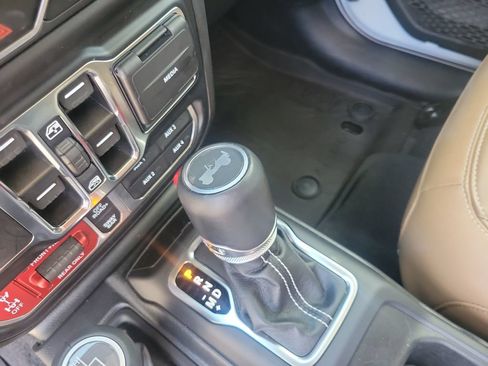 Used 2022 Jeep Wrangler Unlimited Rubicon w/ Steel Bumper Group AWD/4WD image 27
