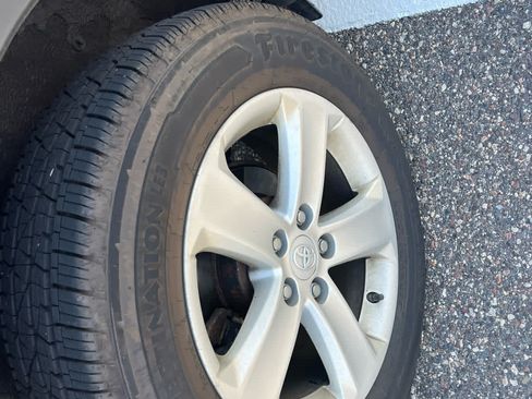 Used 2013 Toyota RAV4 XLE AWD/4WD image 6
